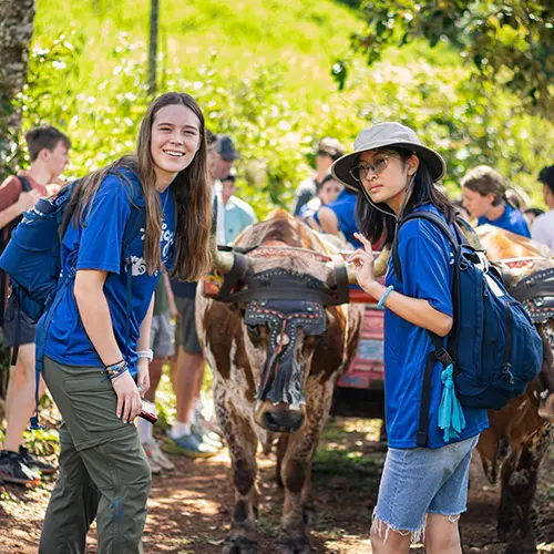 Volunteers visiting a Trapiche