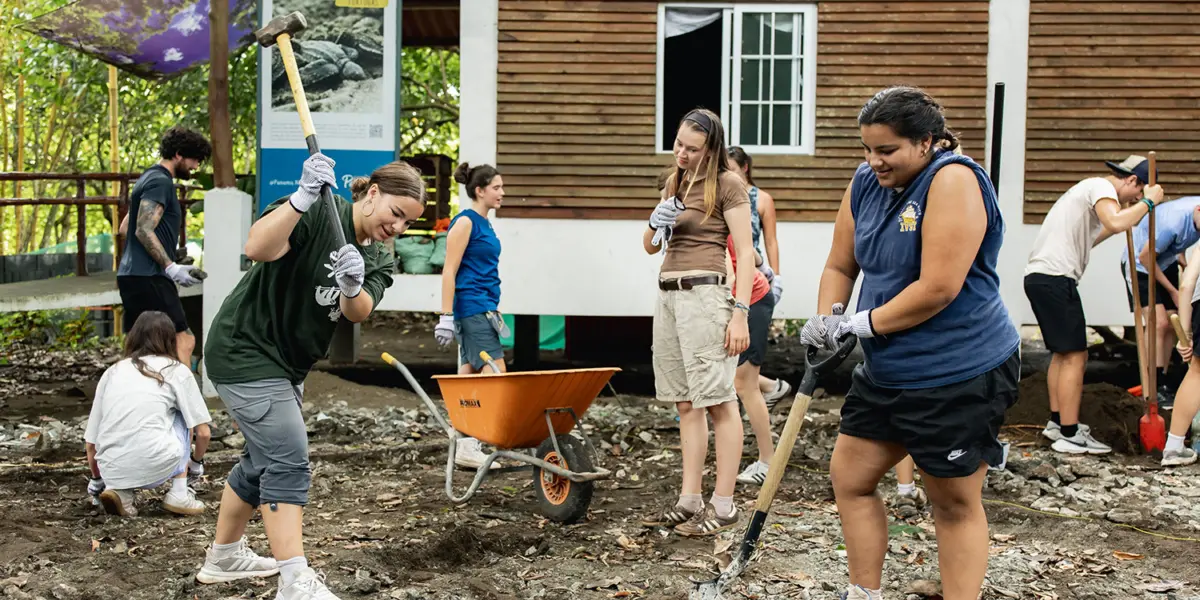 Volunteer work in Panama