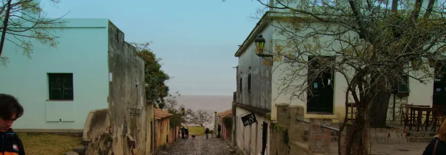 Andrews-Uruguay-Pics-061-1-1920×670-x.jpg