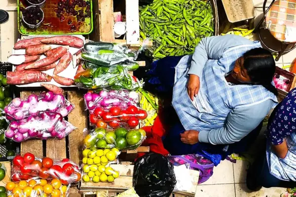 ecuador-cuenca-1920×670-market.jpg