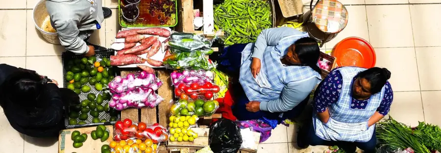ecuador-cuenca-1920×670-market.jpg
